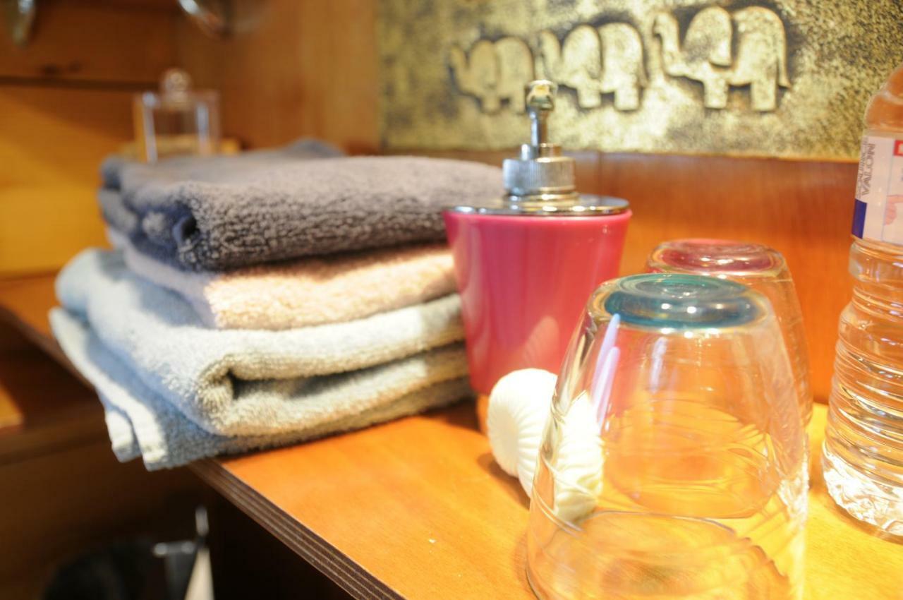 Bed and Breakfast Peniche "Le Defi" Marolles-sur-Seine Exterior foto